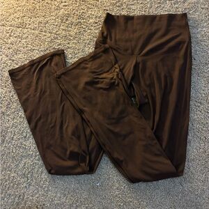 Brown High-Waisted Leggings